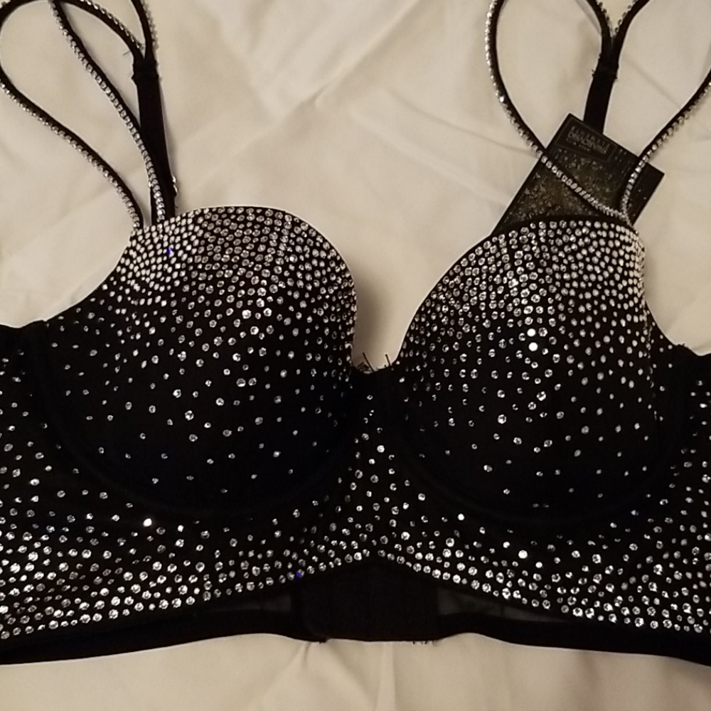VICTORIAS SECRET FASHION SHOW - Picture 3 of 4